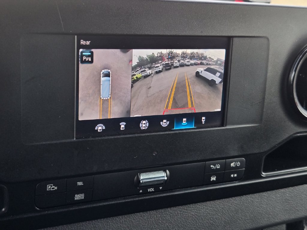 Used 2024 Mercedes-Benz Sprinter 2500 image 19