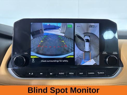 Used 2023 Nissan Rogue Platinum w/ Platinum Premium Package image 19