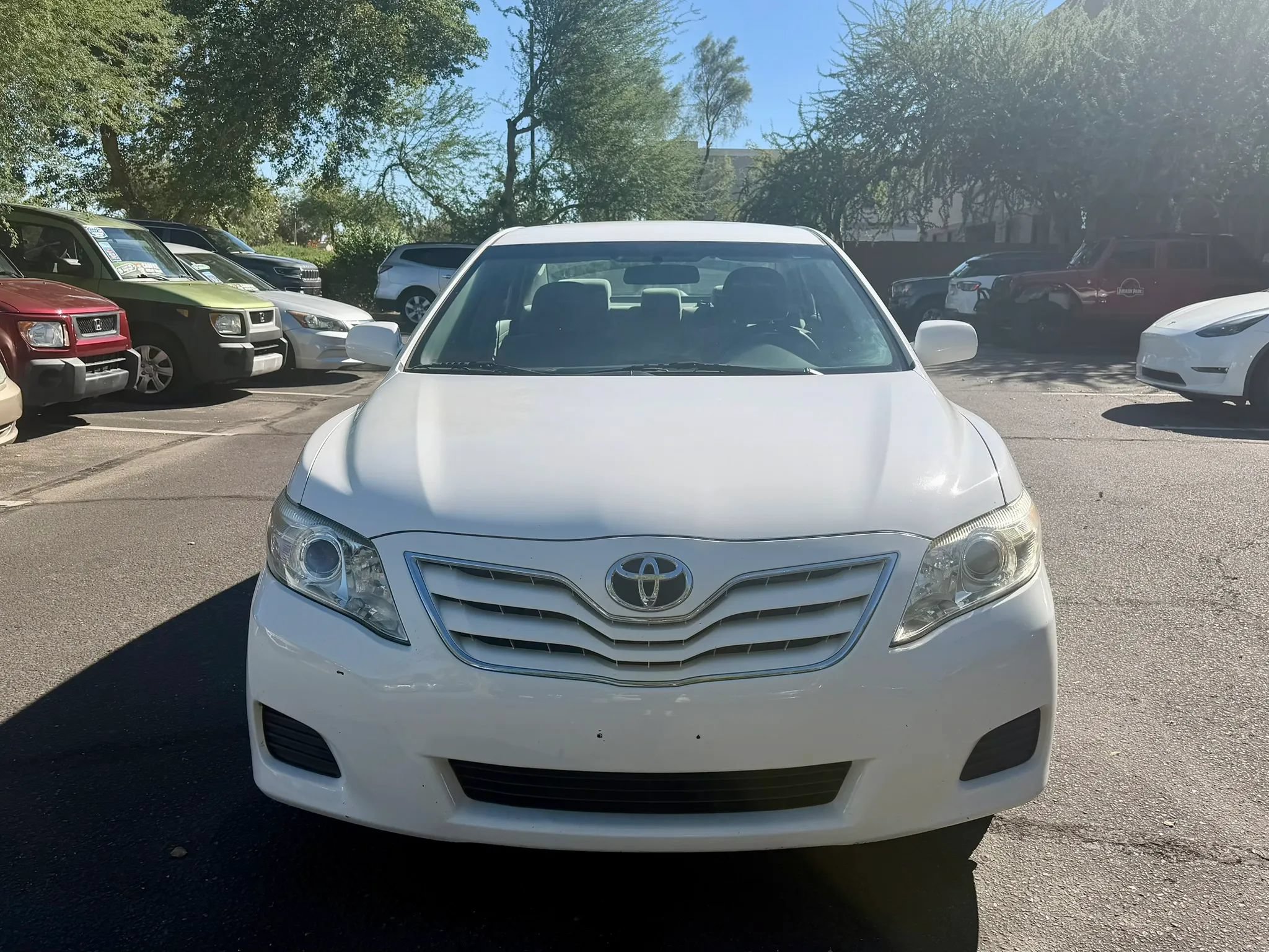 Used 2011 Toyota Camry LE FWD image 2