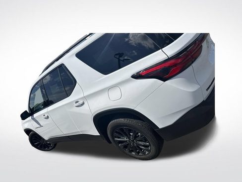 Used 2023 Chevrolet Traverse RS AWD/4WD image 8