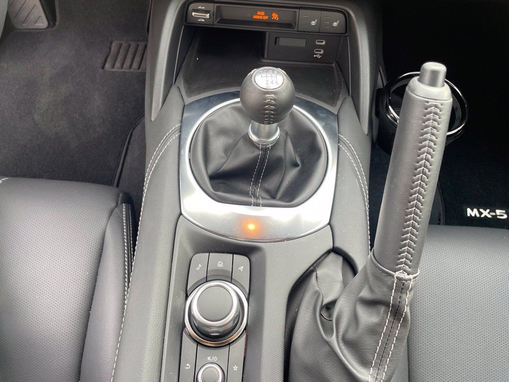 Used 2026 MAZDA MX-5 Miata RF Grand Touring RWD image 12