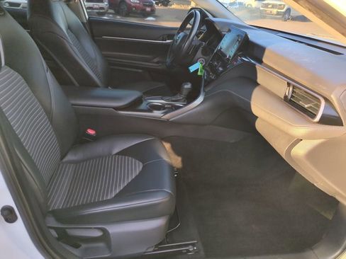 Used 2021 Toyota Camry SE image 21