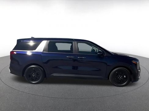 Used 2026 Kia Carnival FWD image 15