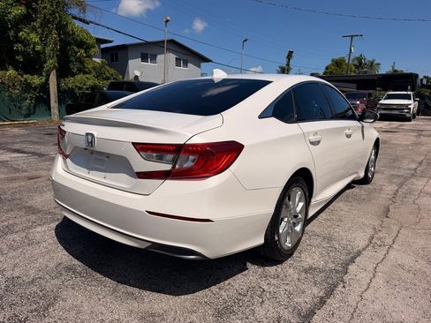 Used 2018 Honda Accord LX image 9