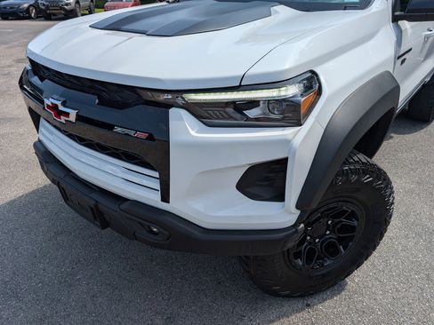 Used 2024 Chevrolet Colorado ZR2 w/ ZR2 Bison Edition AWD/4WD image 13