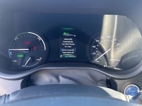 Used 2022 Toyota Sienna XLE image 20