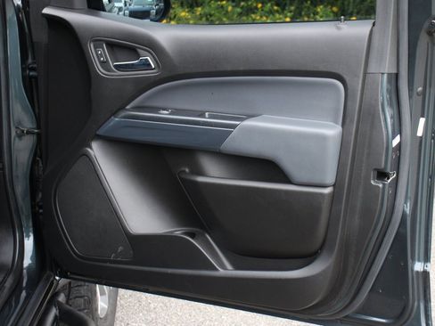 Used 2018 Chevrolet Colorado Z71 image 38