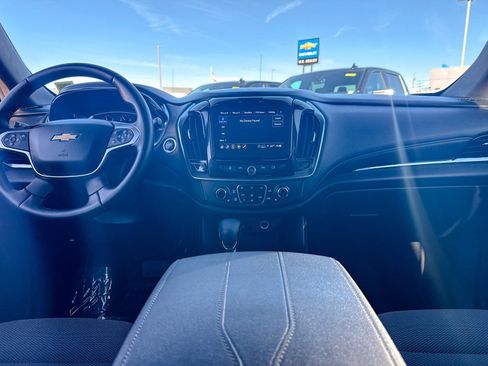 Used 2023 Chevrolet Traverse LT image 27