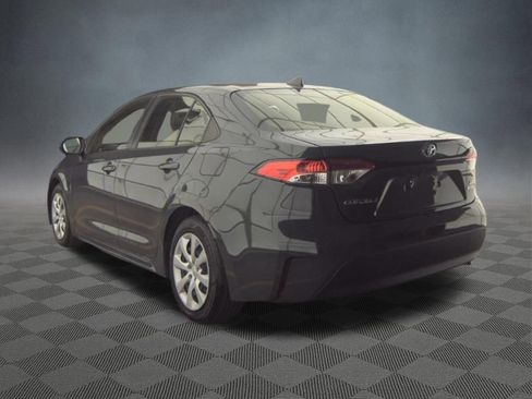 Used 2023 Toyota Corolla LE image 6