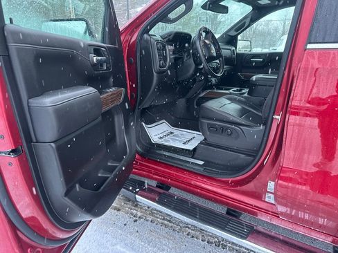 Used 2020 Chevrolet Silverado 1500 High Country image 5