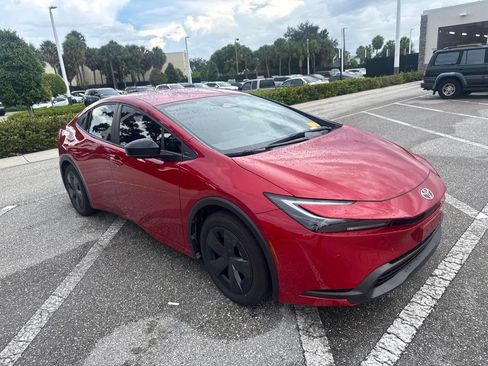 Used 2026 Toyota Prius LE FWD image 2
