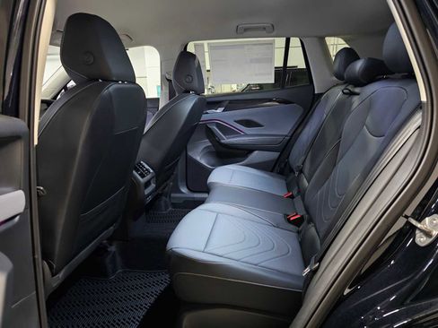 New 2026 Volkswagen Tiguan SE AWD/4WD image 18