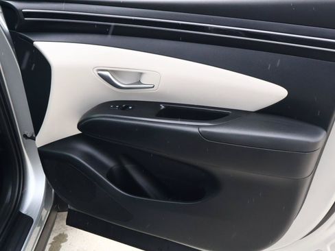 Used 2022 Hyundai Tucson SEL FWD image 14