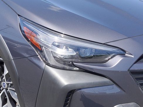Certified 2023 Subaru Outback Limited AWD/4WD image 2