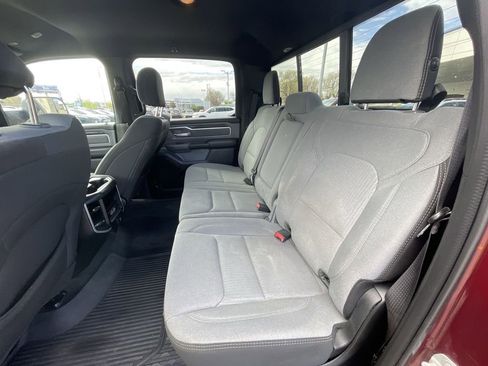 Used 2022 RAM 1500 Big Horn AWD/4WD image 38