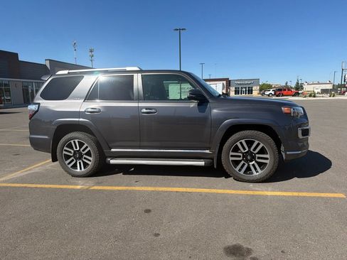Used 2017 Toyota 4Runner Limited AWD/4WD image 3