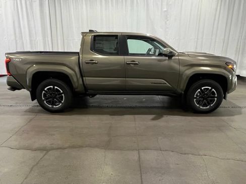 New 2026 Toyota Tacoma TRD Sport w/ TRD Sport Premium Package AWD/4WD image 2