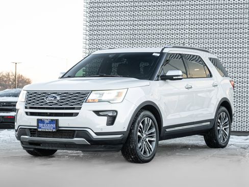 Used 2019 Ford Explorer Platinum image 7