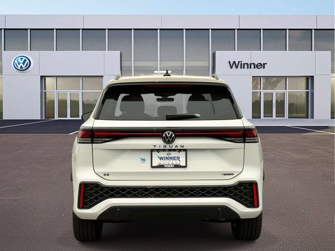 New 2026 Volkswagen Tiguan SE R-Line AWD/4WD image 4