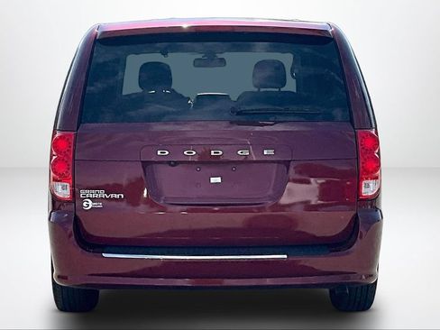 Used 2019 Dodge Grand Caravan SE FWD image 5