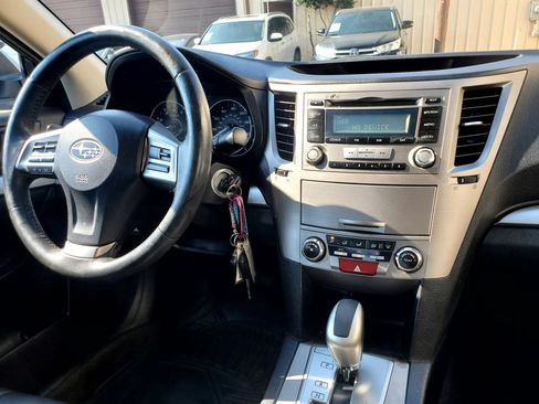 Used 2012 Subaru Legacy 2.5i Premium AWD/4WD image 42