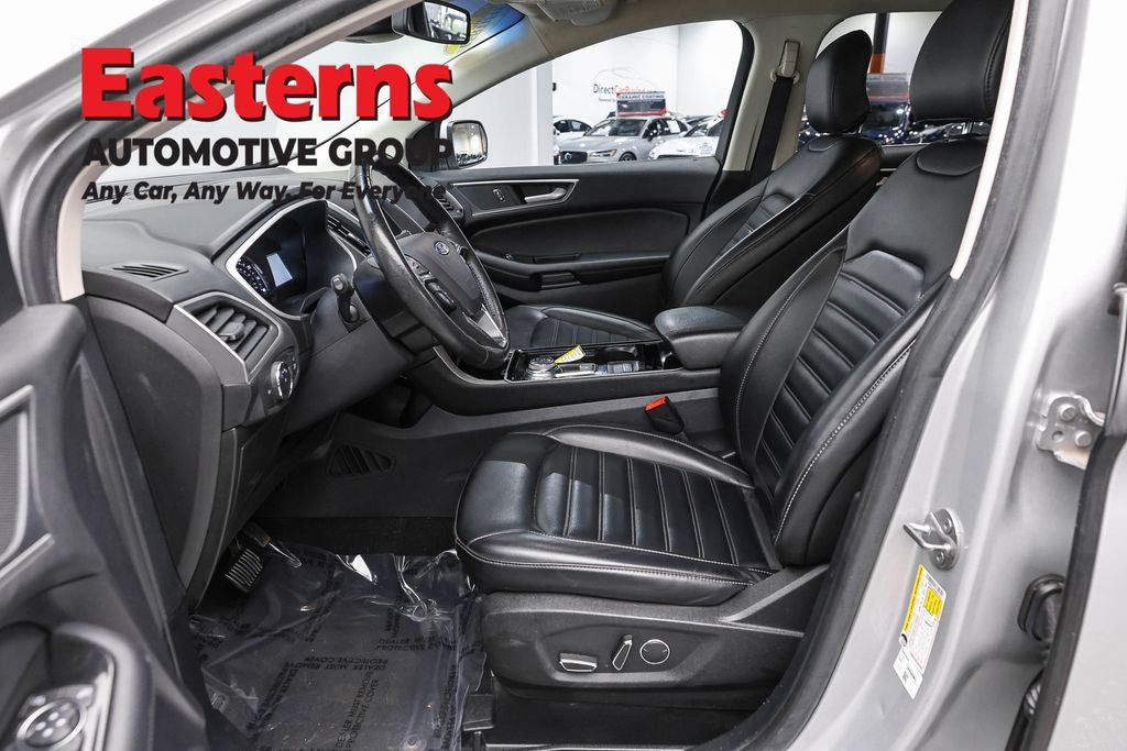Used 2019 Ford Edge SEL w/ Equipment Group 201A FWD image 14