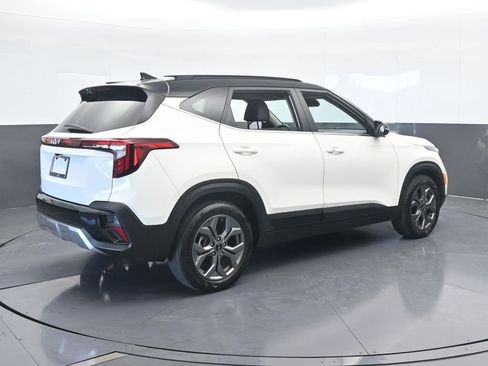 Used 2024 Kia Seltos S image 6