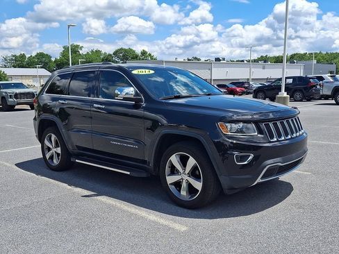 Used 2014 Jeep Grand Cherokee Limited w/ Trailer Tow Group IV AWD/4WD image 3