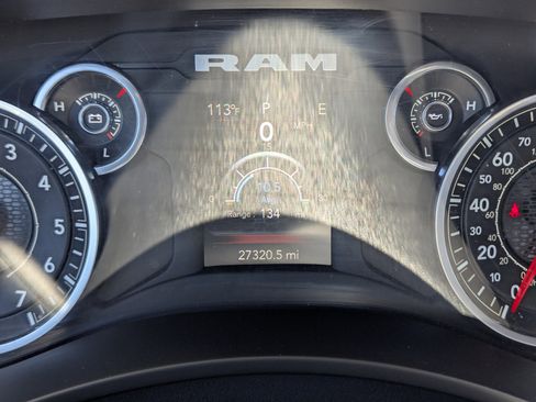 Used 2024 RAM 2500 Big Horn w/ Night Edition AWD/4WD image 13