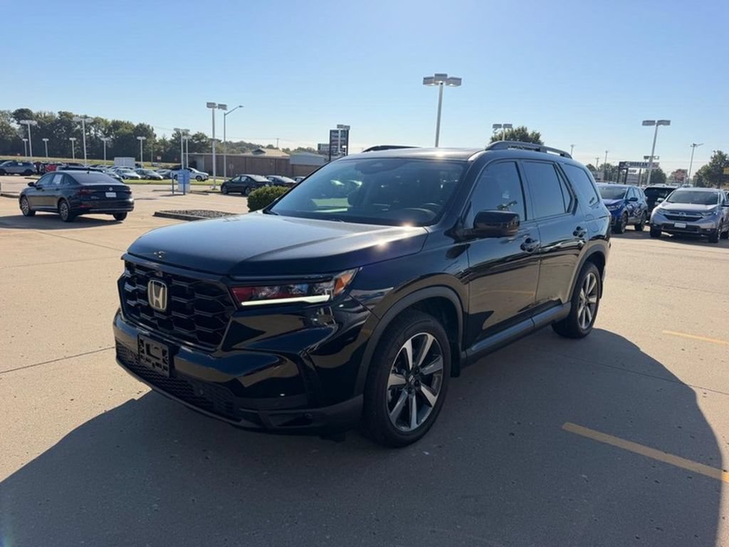 Used 2025 Honda Pilot Elite image 7