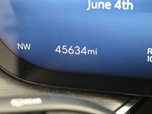 Used 2024 Buick Envision Preferred AWD/4WD image 33