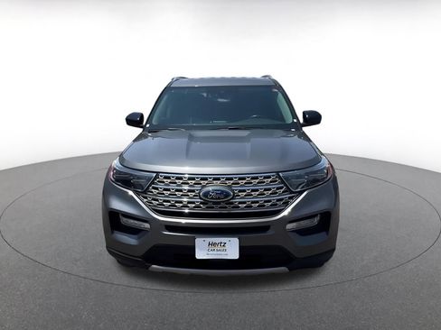 Used 2023 Ford Explorer Limited image 4