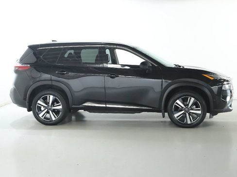 Certified 2023 Nissan Rogue SL w/ SL Premium Package AWD/4WD image 11
