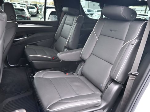 Used 2026 Cadillac Escalade Sport w/ LPO, ONYX Package image 12