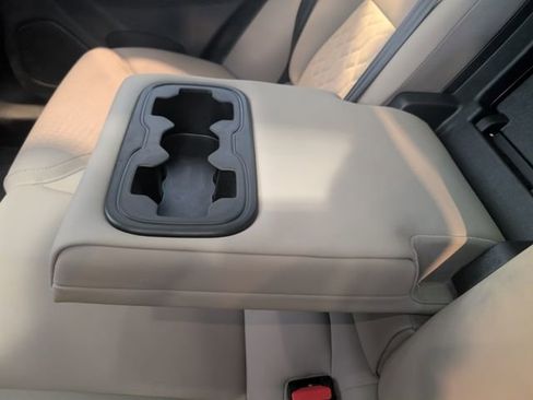 Used 2026 Volvo XC60 B5 Plus w/ Climate Package image 25