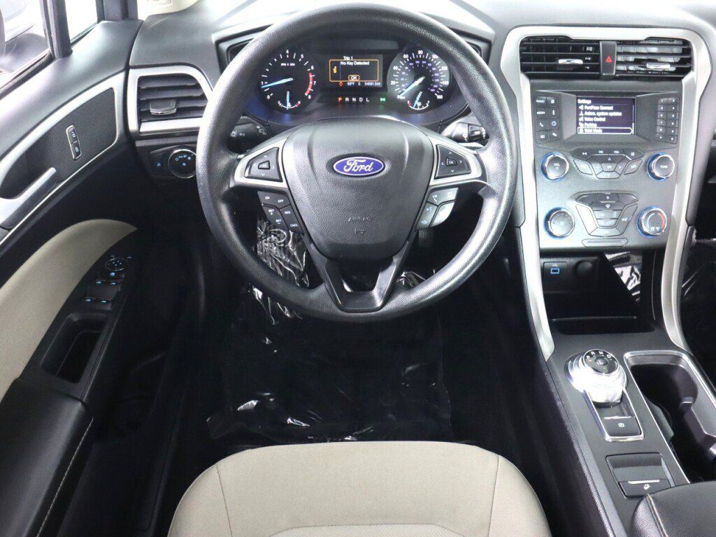 Used 2020 Ford Fusion S FWD image 32