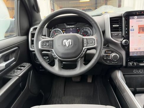 Used 2025 RAM 1500 Big Horn AWD/4WD image 13