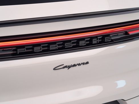 New 2026 Porsche Cayenne Coupe image 13