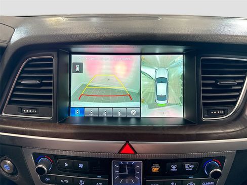 Used 2018 Genesis G80 3.8 w/ Option Group 03 image 10