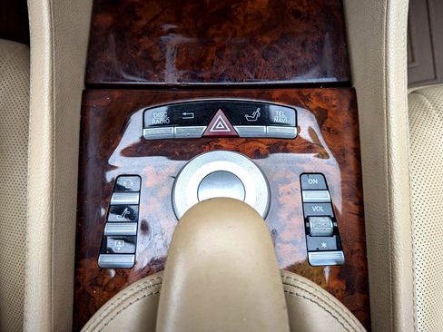 Used 2013 Mercedes-Benz CL 550 4MATIC image 28