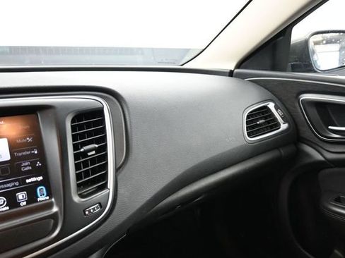 Used 2015 Chrysler 200 Limited w/ Spring Special Group FWD image 27
