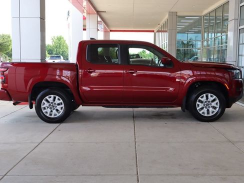Used 2022 Nissan Frontier SV w/ Technology Package RWD image 10
