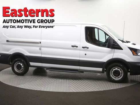 Used 2018 Ford Transit 250 148 Low Roof RWD image 45