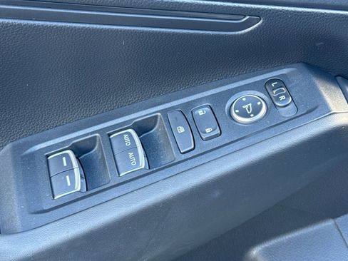 Used 2025 Honda Accord LX image 13