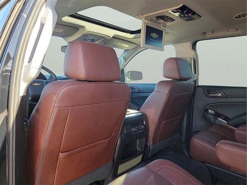 Used 2019 Chevrolet Tahoe Premier w/ Premier Plus Edition image 12
