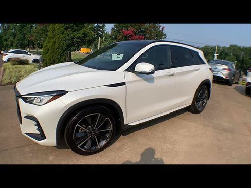 Used 2023 INFINITI QX50 Sport FWD image 4