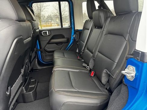 New 2026 Jeep Wrangler Unlimited Sahara AWD/4WD image 19