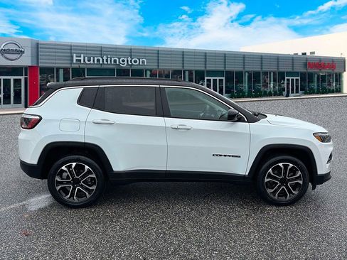 Used 2022 Jeep Compass Limited AWD/4WD image 2