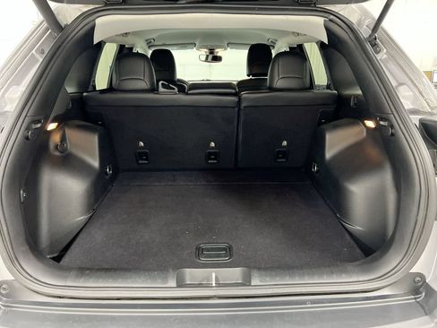 Used 2019 Jeep Cherokee Limited FWD image 23