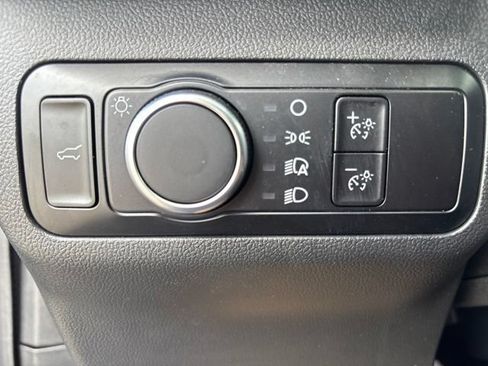 Used 2023 Ford Escape Active w/ Tech Pack #1 AWD/4WD image 18